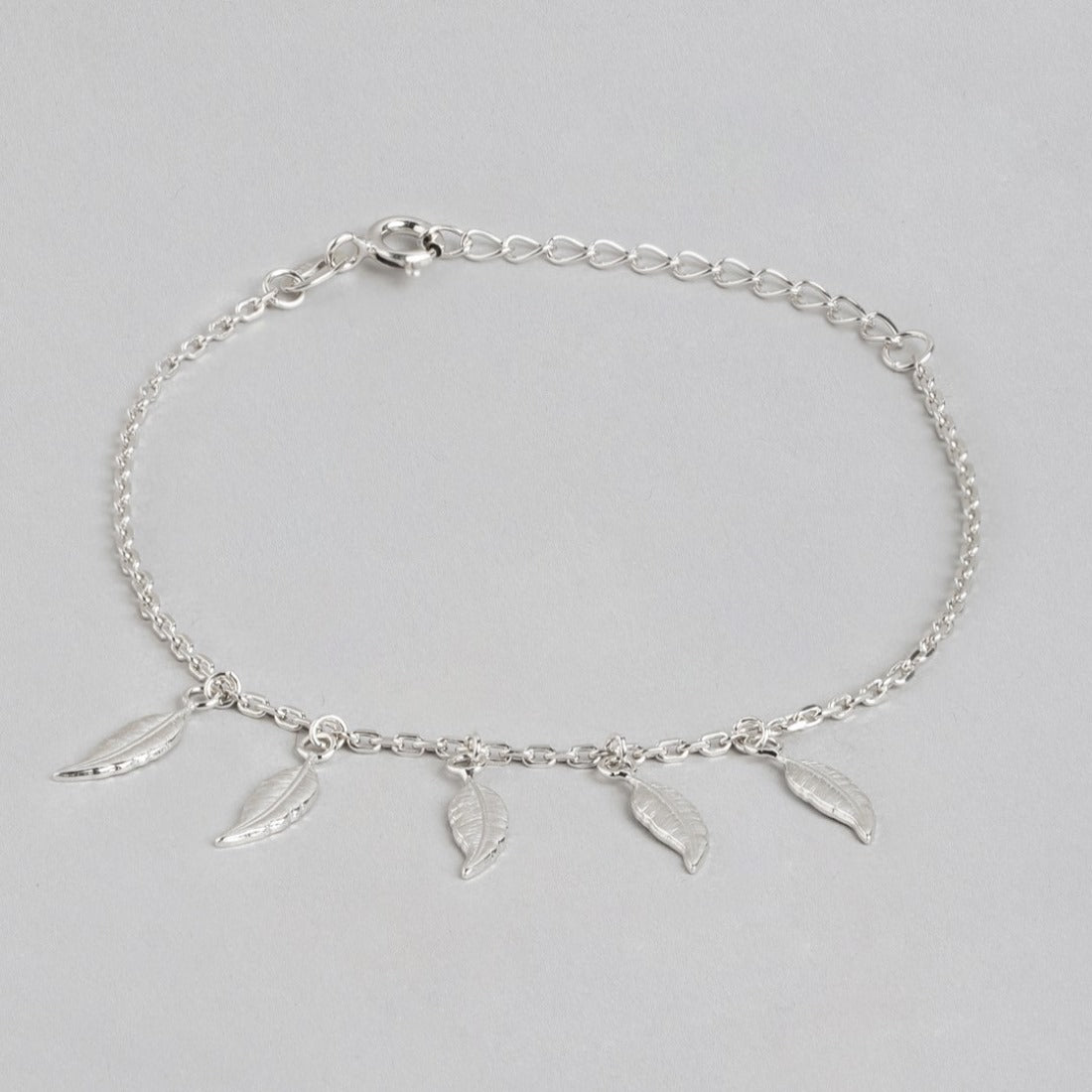 Lustrous Foliage Rhodium-Plated 925 Sterling Silver Bracelet with Leaf Pattern