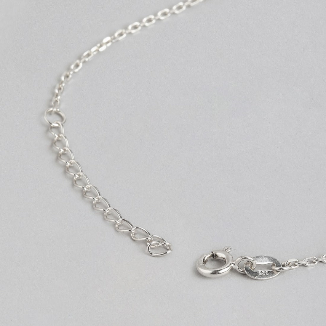 Lustrous Foliage Rhodium-Plated 925 Sterling Silver Bracelet with Leaf Pattern