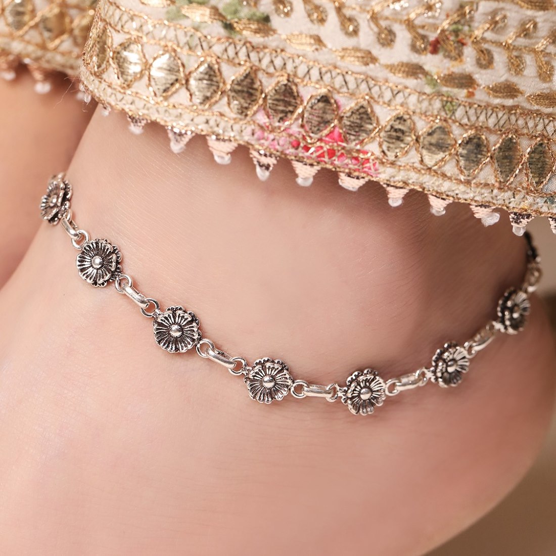 Blossom Elegance 925 Sterling Silver Rhodium-Plated Flower Anklet