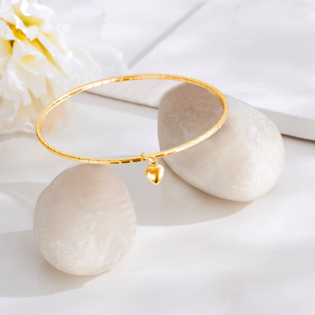 Heartfelt Radiance Gold-Plated 925 Sterling Silver Bangle