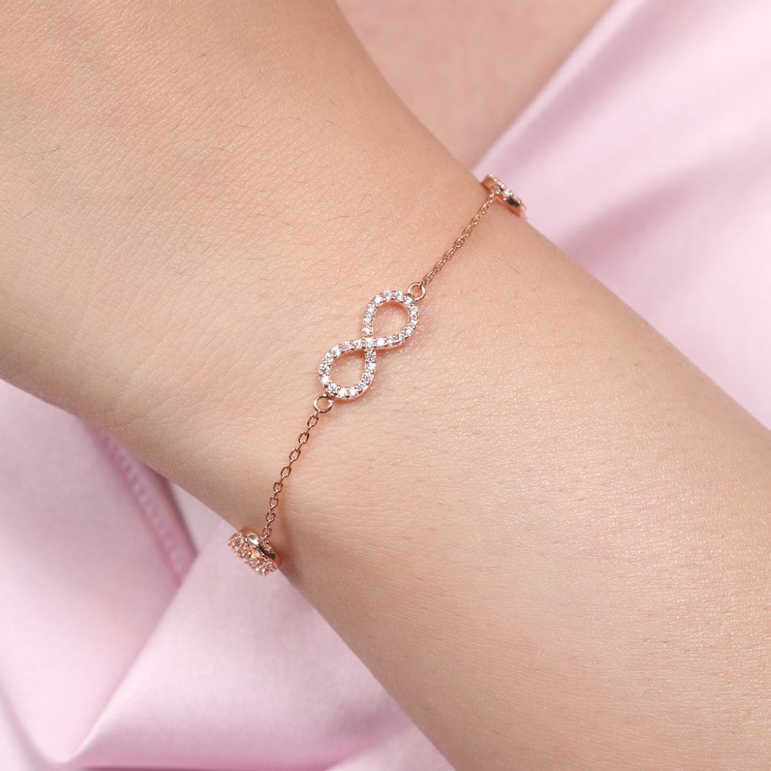 Eternal Radiance 925 Sterling Silver Rose Gold-Plated Infinity Bracelet