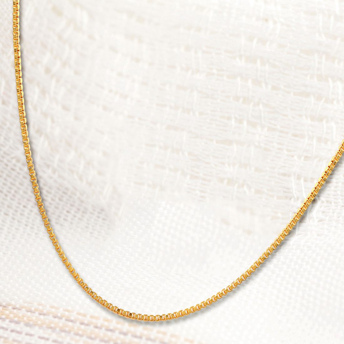 Sophisticated Gold Plated 925 Sterling Silver Men's Box Chain