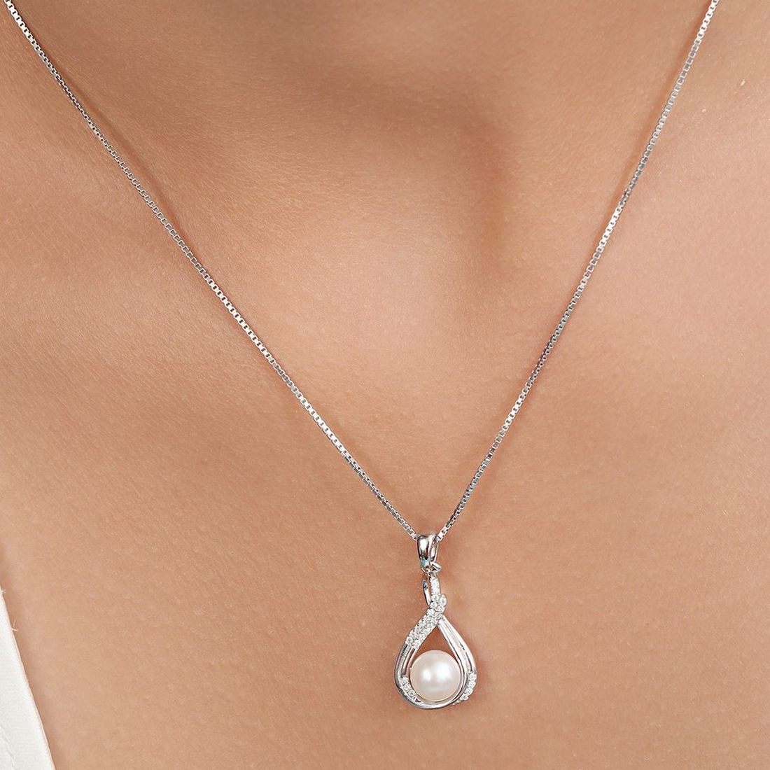 Glistening Freshwater Pearl & Cubic Zirconia Charm 925 Sterling Silver Rhodium-Plated Pendant with Chain